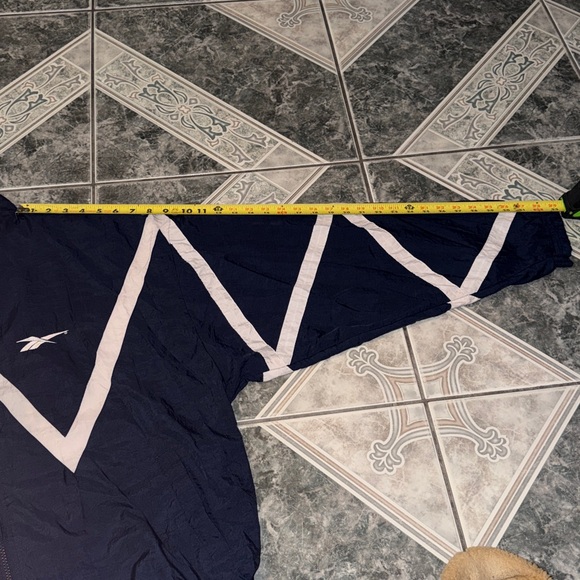 Vintage y2k 90s Reebok Windbreaker Jacket - Picture 7 of 7